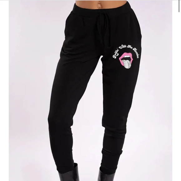 NWT clueless~ rollin with the homies joggers - Picture 2 of 2